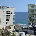 Byala Friendy Sea Apartment *